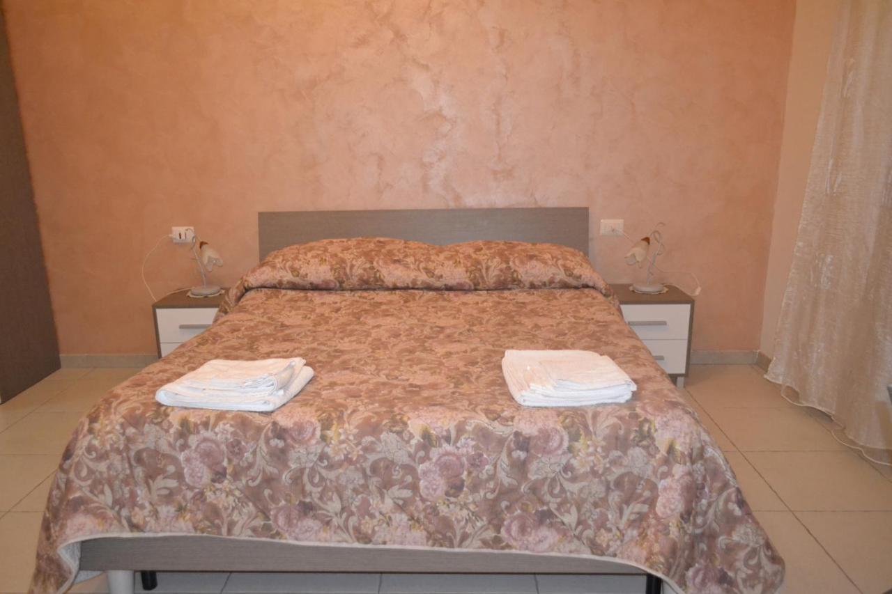 B&B A Casa Di Ale ปาแลร์โม ภายนอก รูปภาพ