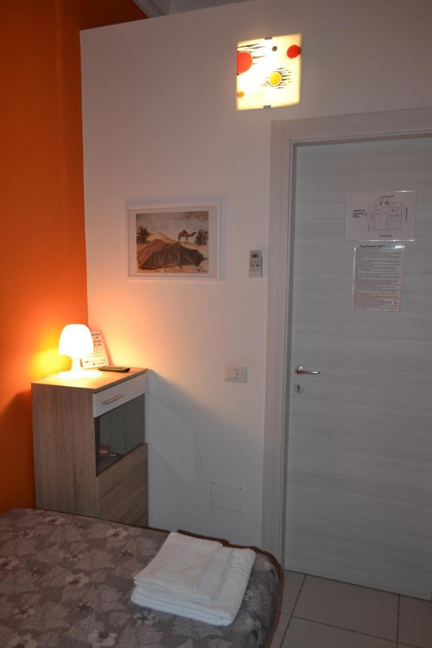 B&B A Casa Di Ale ปาแลร์โม ภายนอก รูปภาพ